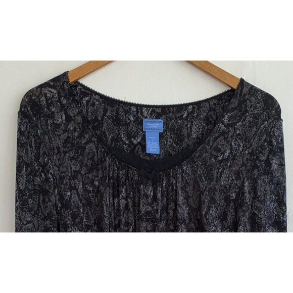 COPY - Simply Vera Wang Blouse Large Black Grey Snake Print Lace Trim 3/4" Slee… - Picture 2 of 10